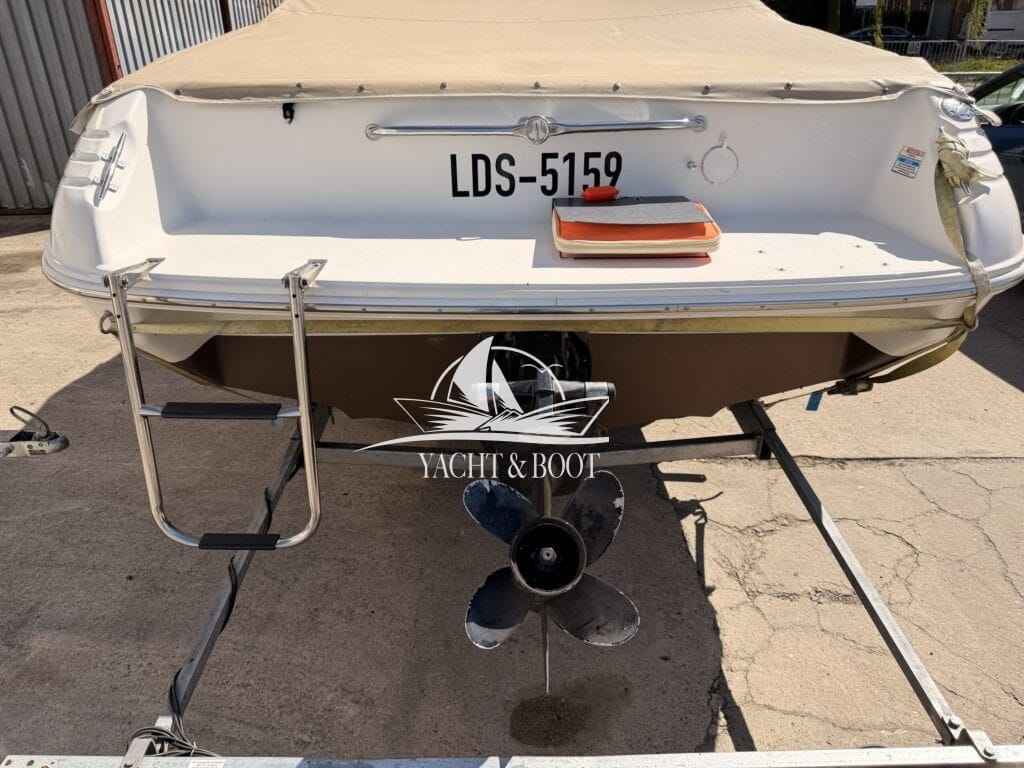 Motorboot Sea Ray CB 200 Signature