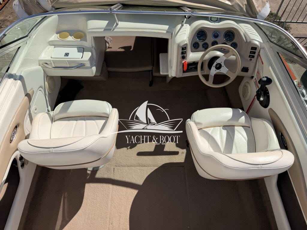 Motorboot Sea Ray CB 200 Signature