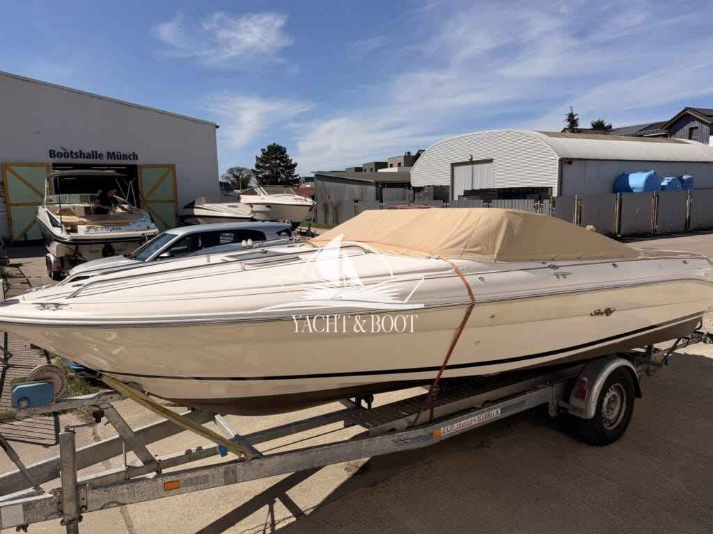 Motorboot Sea Ray CB 200 Signature