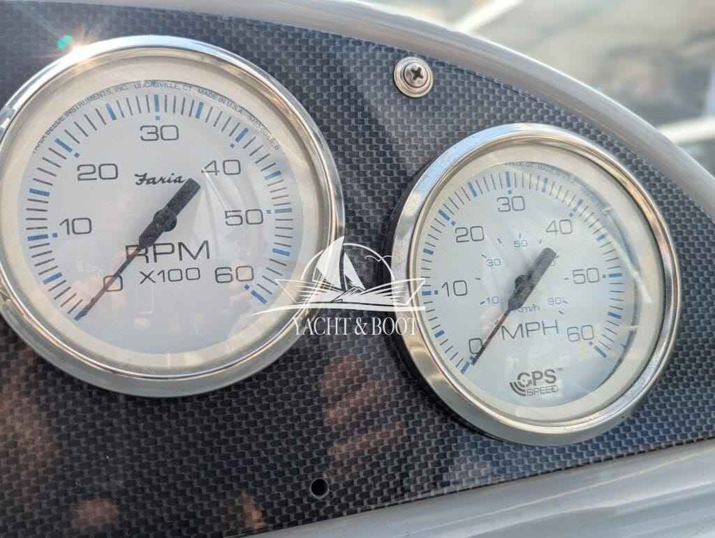 Motorboot Bayliner 245