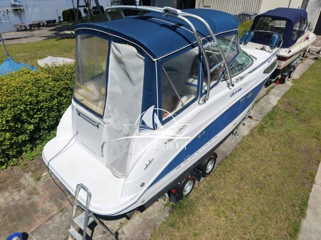 Motorboot Bayliner 265