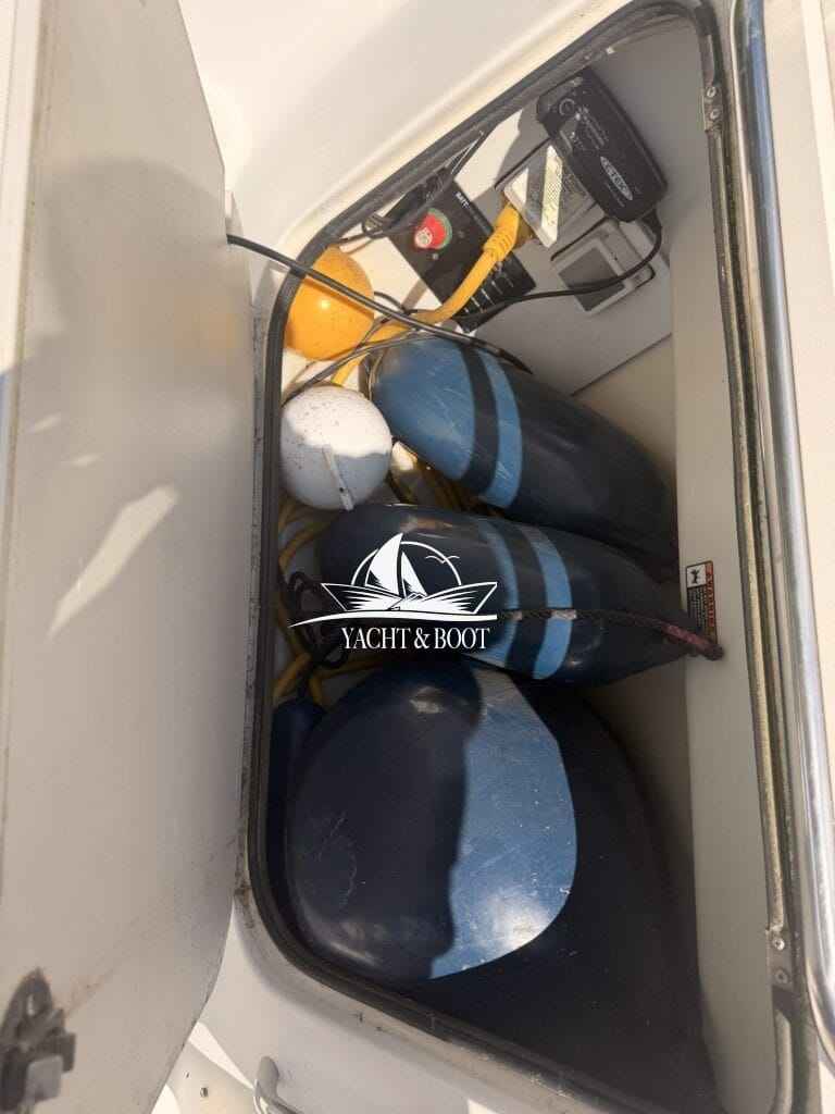 Motorboot Bayliner 265