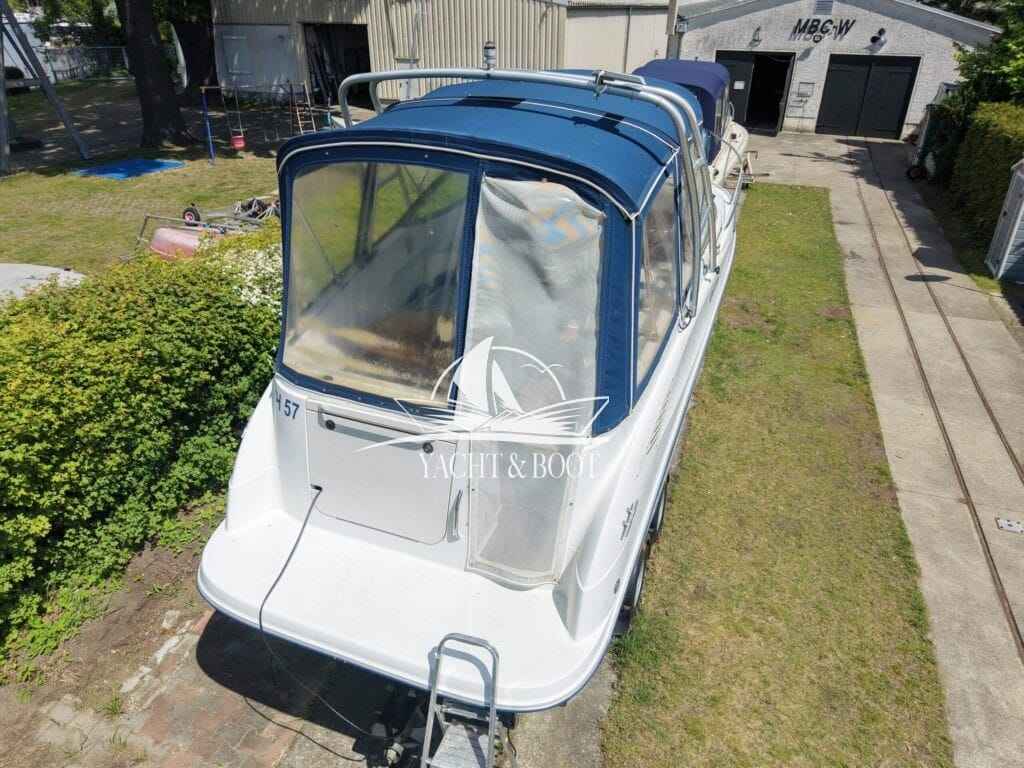 Motorboot Bayliner 265
