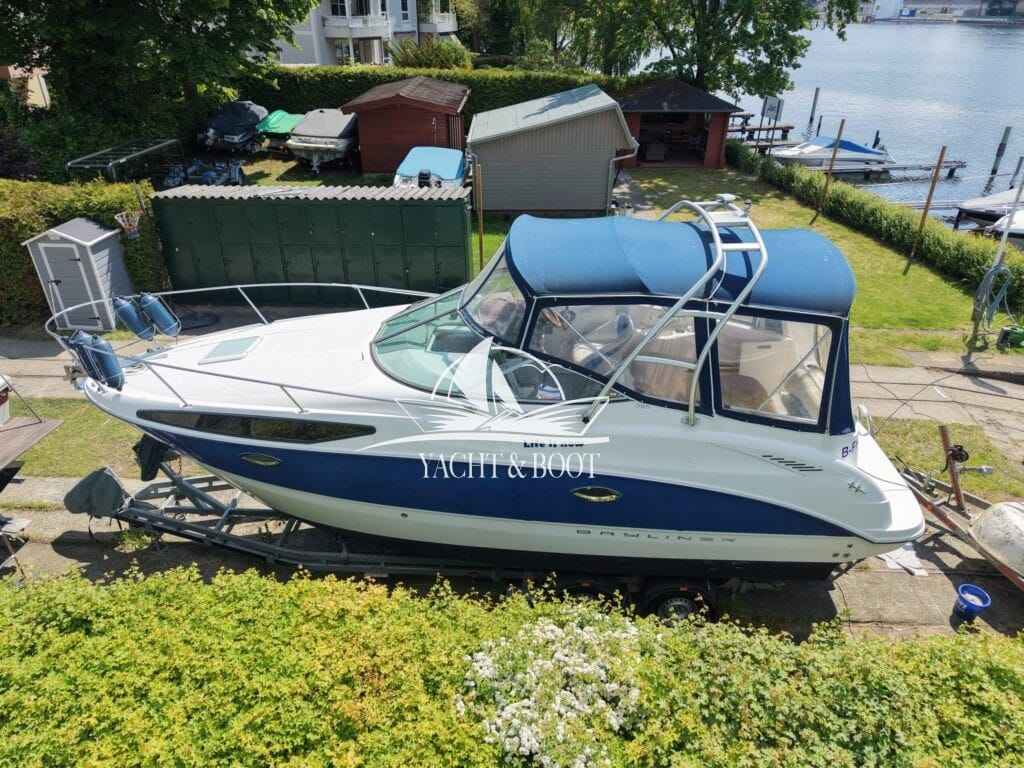 Motorboot Bayliner 265