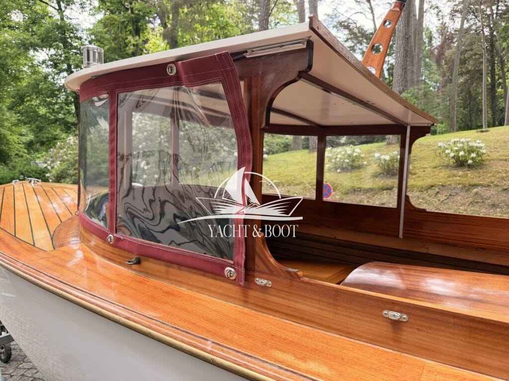 Motorboot Riva Bertel Mockenthum 6.2