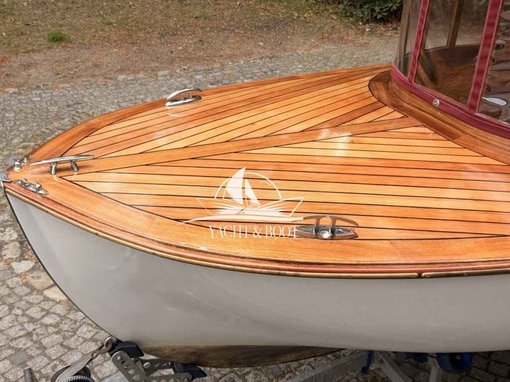 Motorboot Riva Bertel Mockenthum 6.2