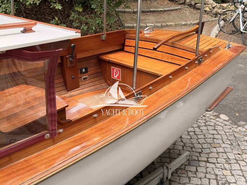 Motorboot Riva Bertel Mockenthum 6.2