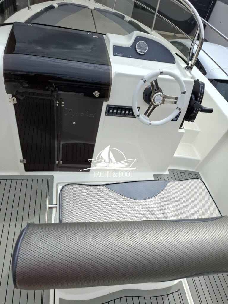 Motorboot Aquabat Sport Infinity 21