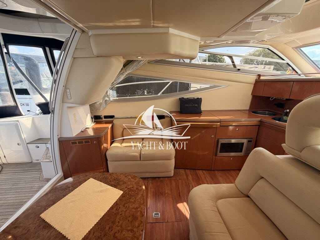 Motorboot Sealine F 34