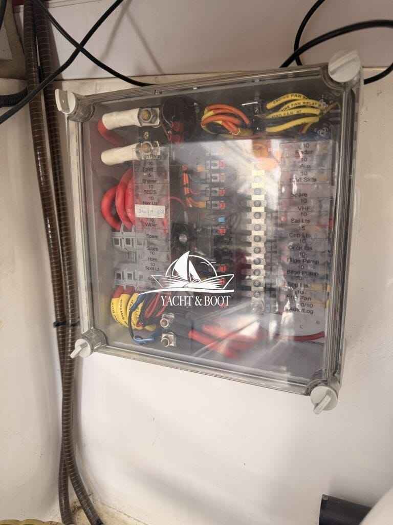 Motorboot Sealine F 34