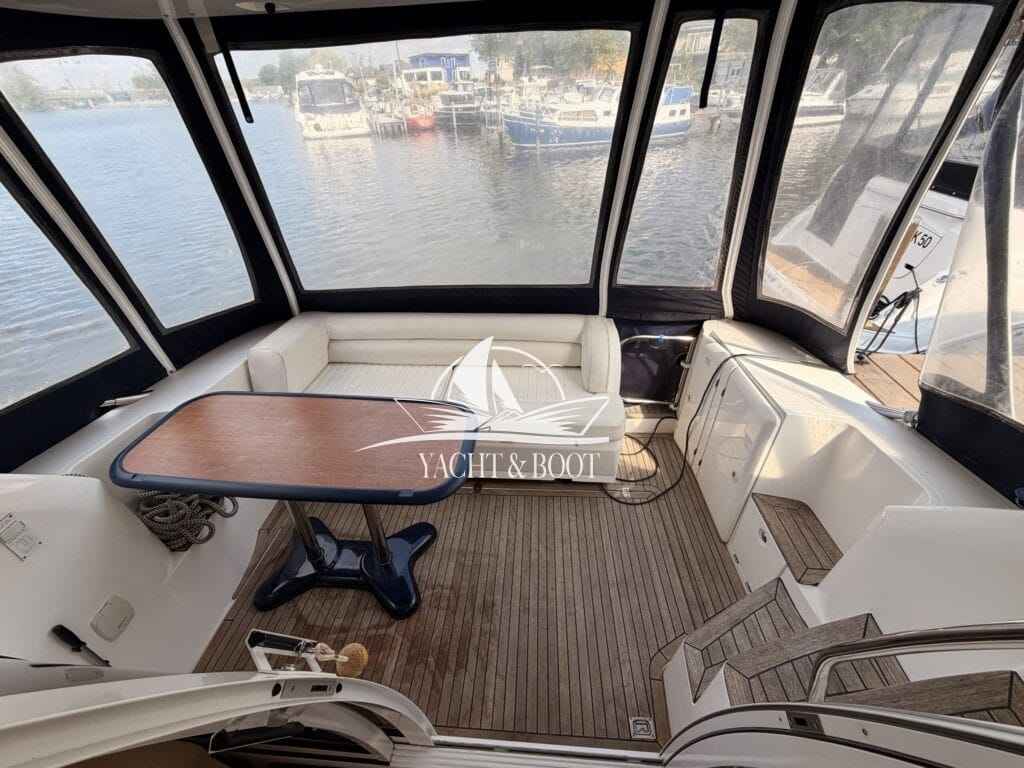 Motorboot Sealine F 34