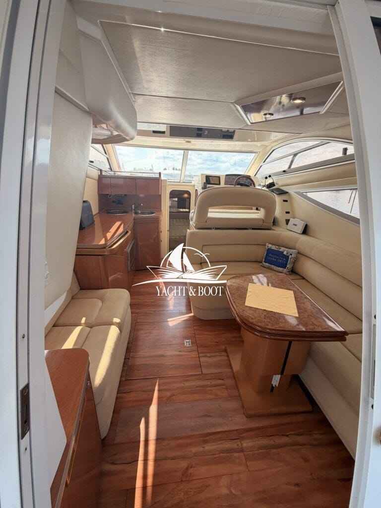 Motorboot Sealine F 34