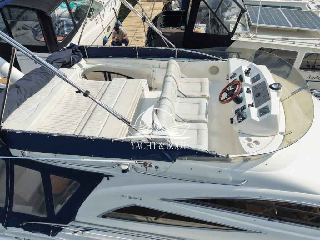 Motorboot Sealine F 34