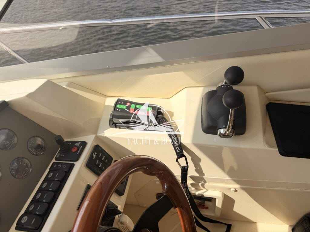 Motorboot Sealine F 34