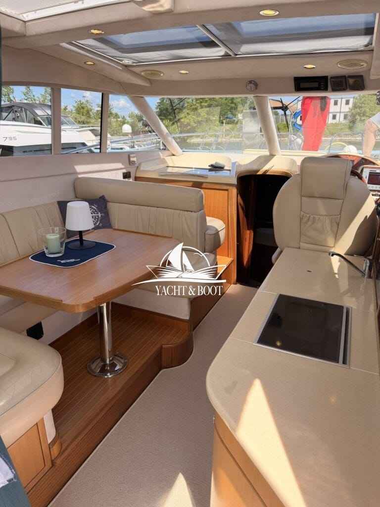 Motorboot Galeon 330 HT