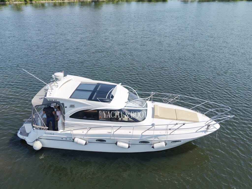Motorboot Galeon 330 HT