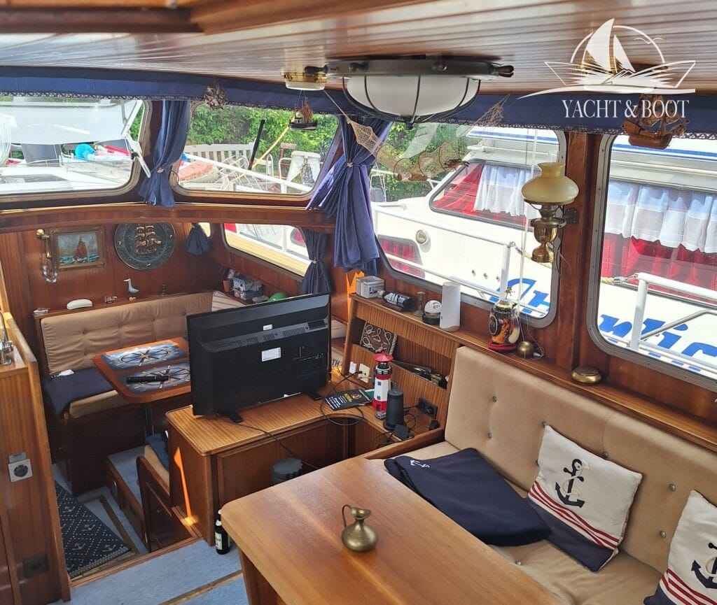 Motorboot Van der Valk 12.0