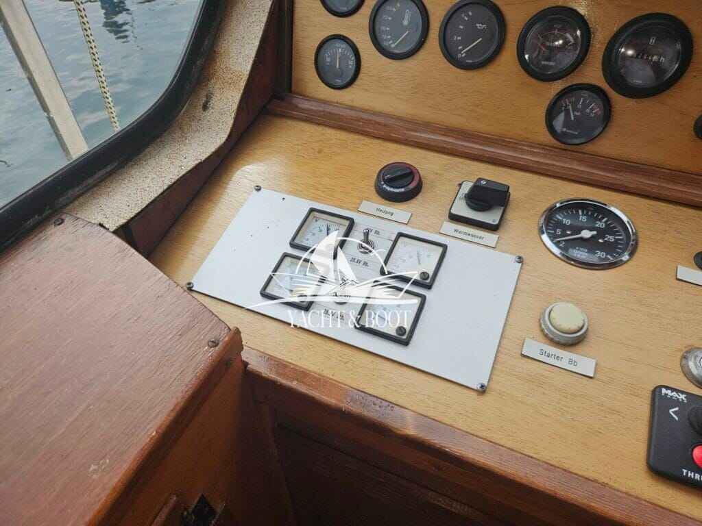 Motorboot holländischer Werftbau Catharina 1350