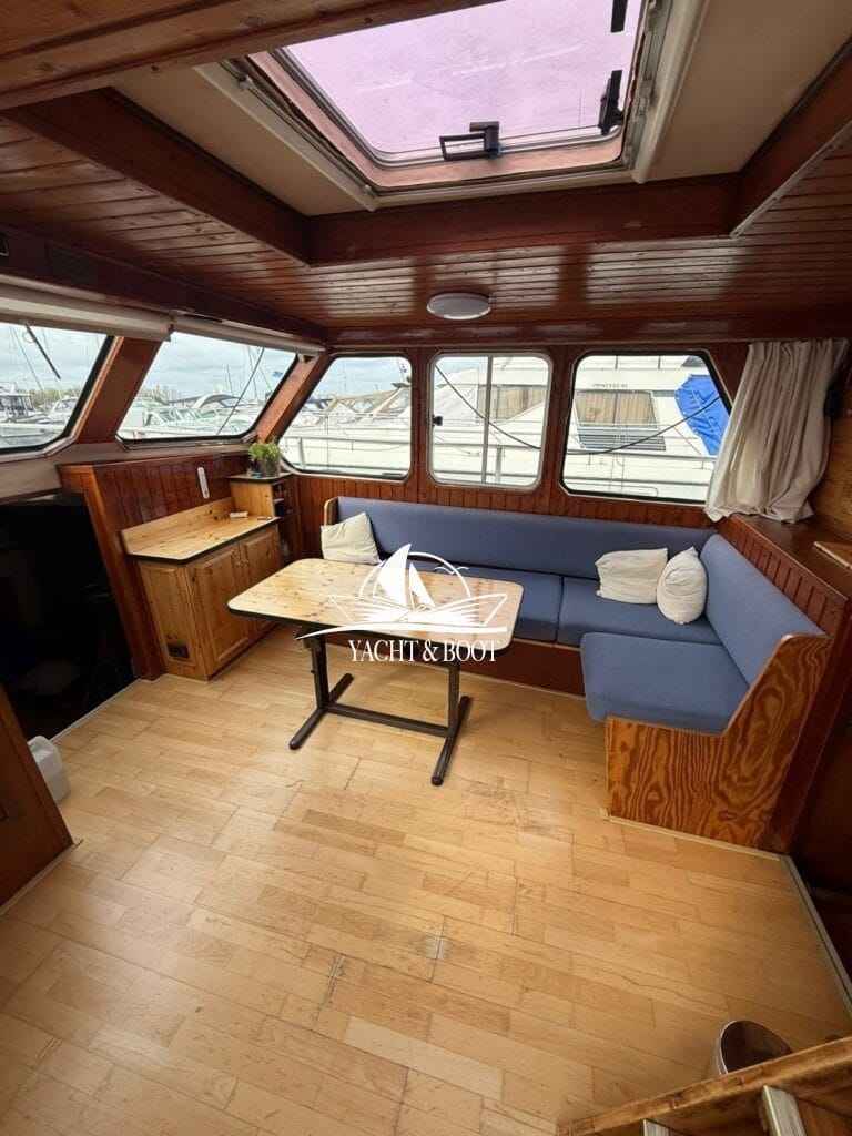 Motorboot holländischer Werftbau Catharina 1350