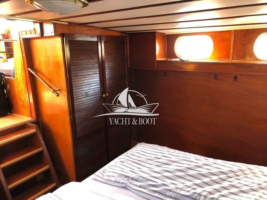 Motorboot holländischer Werftbau Catharina 1350