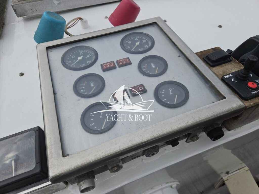 Motorboot holländischer Werftbau Catharina 1350