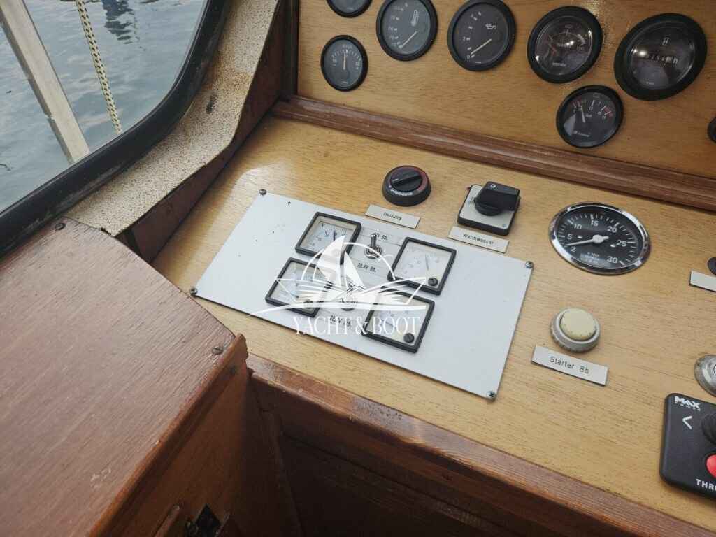 Motorboot holländischer Werftbau Catharina 1350