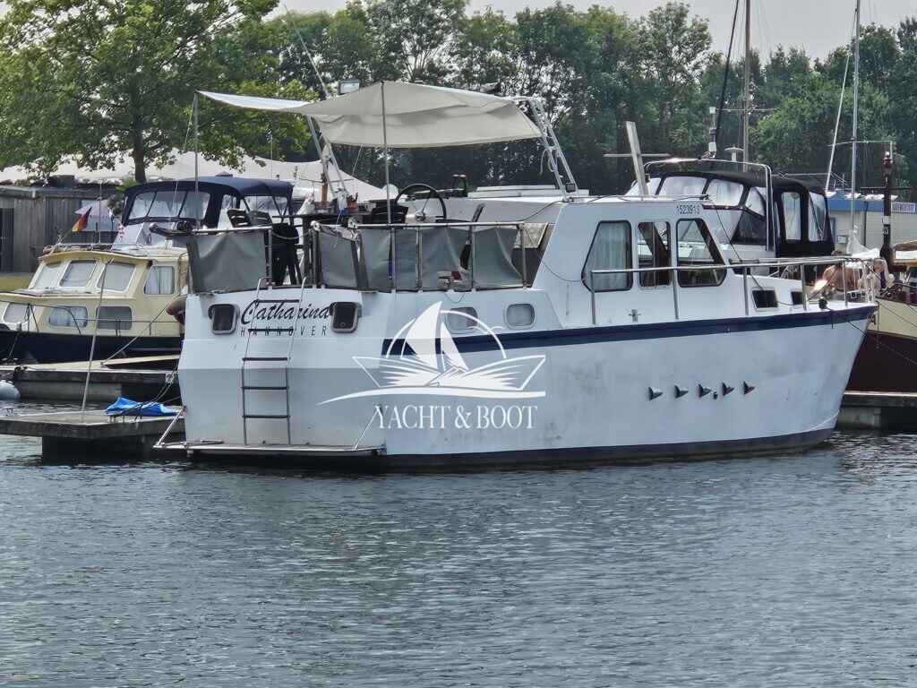 Motorboot holländischer Werftbau Catharina 1350