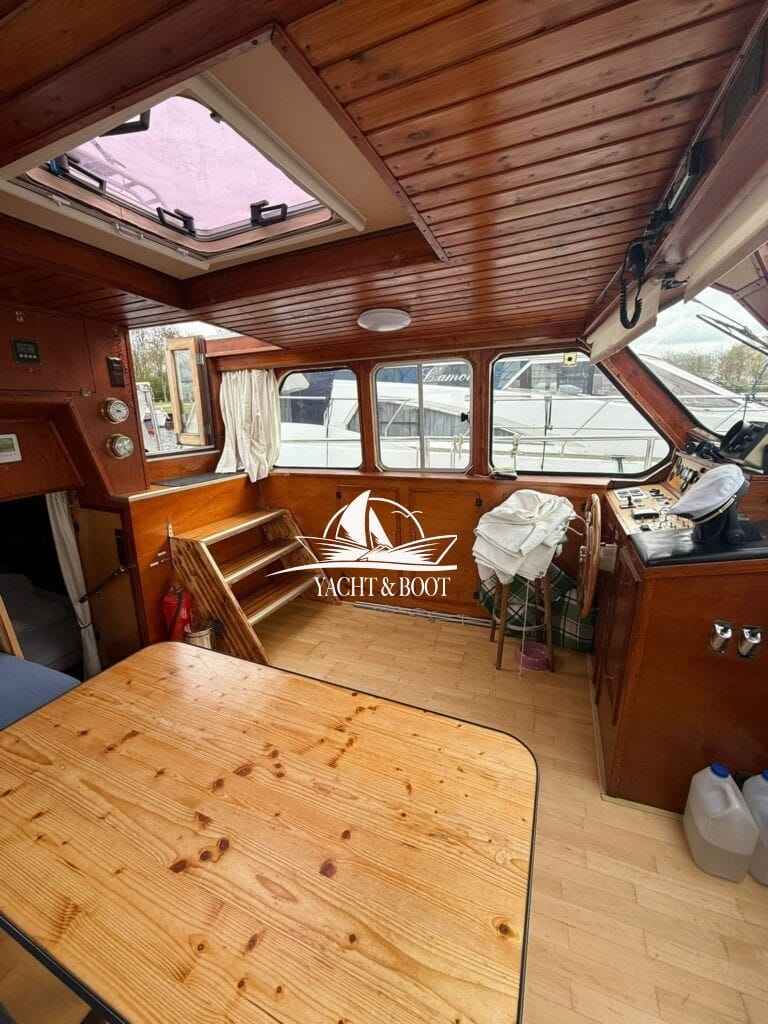 Motorboot holländischer Werftbau Catharina 1350