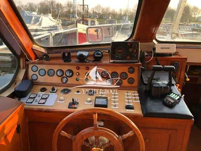 Motorboot holländischer Werftbau Catharina 1350