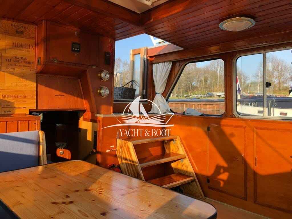 Motorboot holländischer Werftbau Catharina 1350