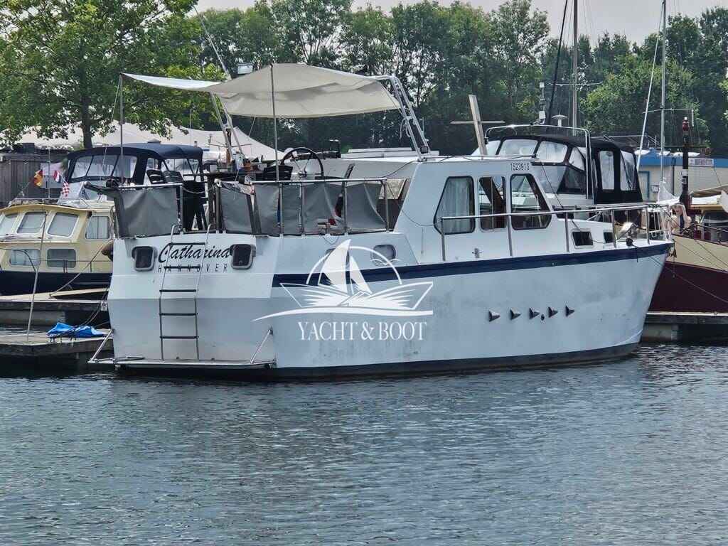 Motorboot holländischer Werftbau Catharina 1350