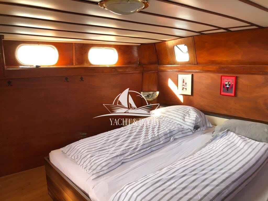 Motorboot holländischer Werftbau Catharina 1350