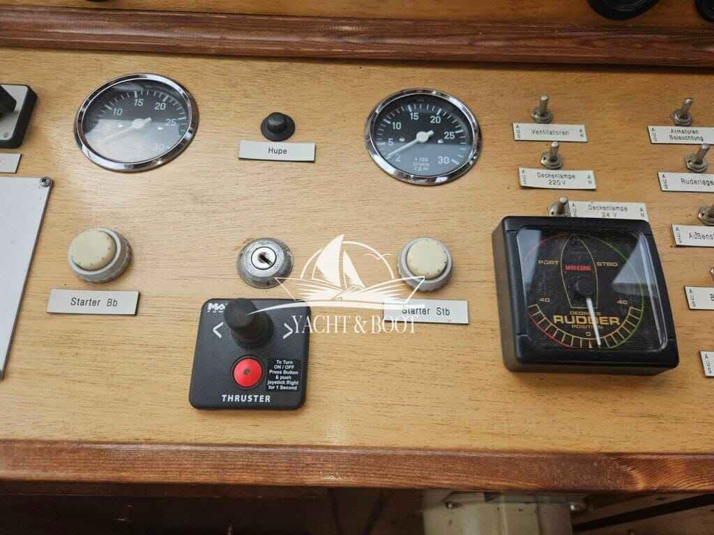 Motorboot holländischer Werftbau Catharina 1350
