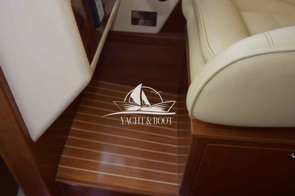 Motorboot Galeon 330 Fly