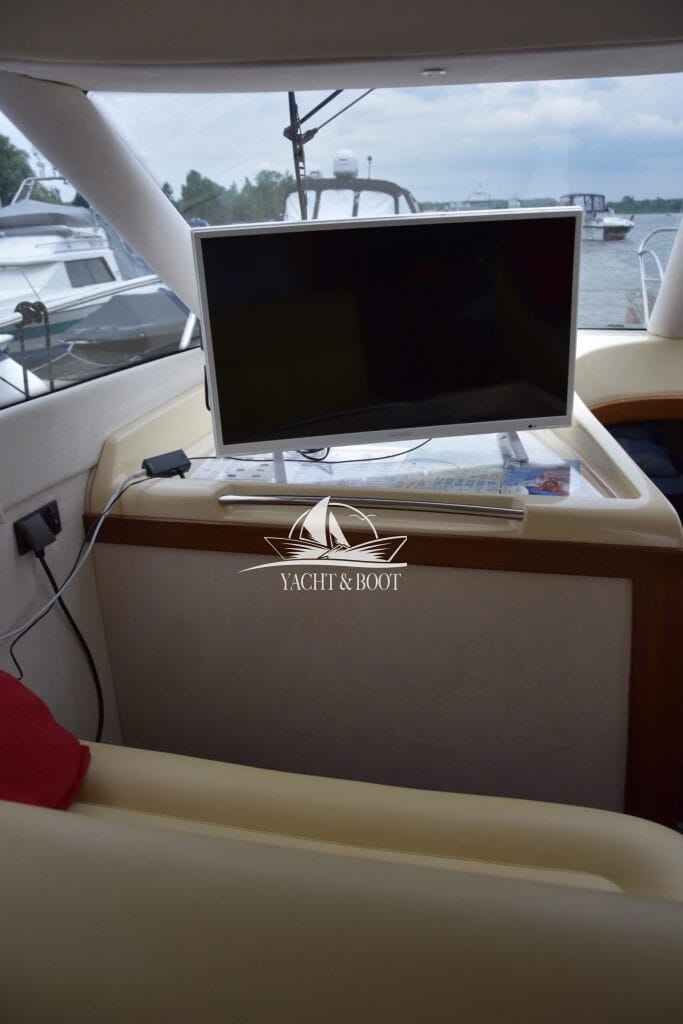 Motorboot Galeon 330 Fly