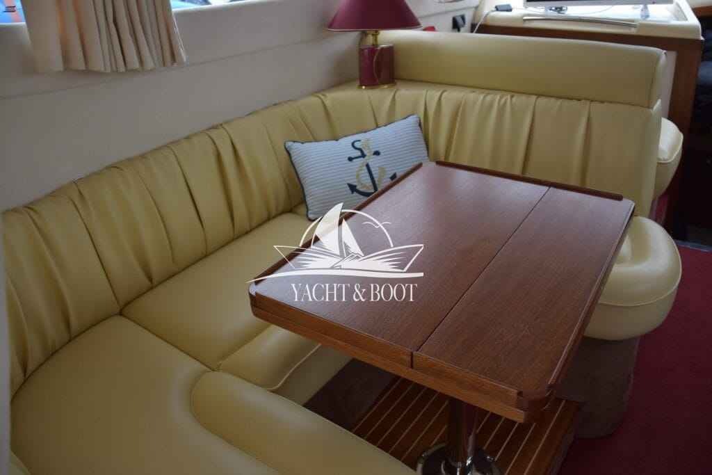 Motorboot Galeon 330 Fly
