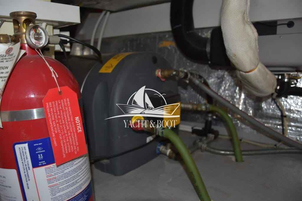 Motorboot Galeon 330 Fly