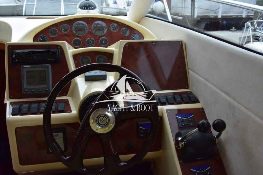 Motorboot Galeon 330 Fly