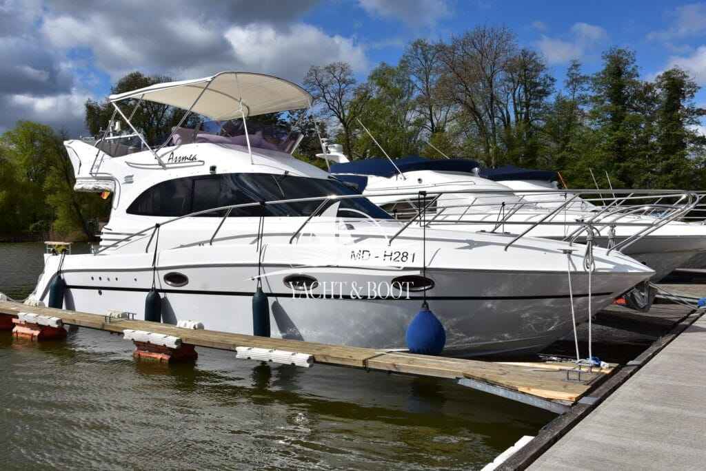 Motorboot Galeon 330 Fly