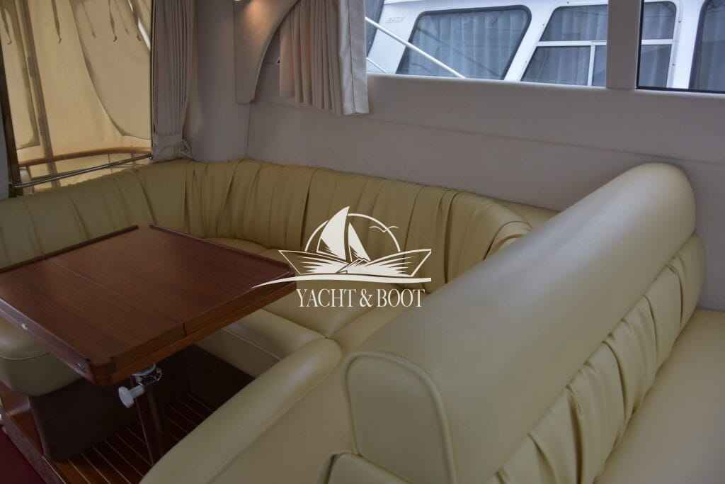 Motorboot Galeon 330 Fly