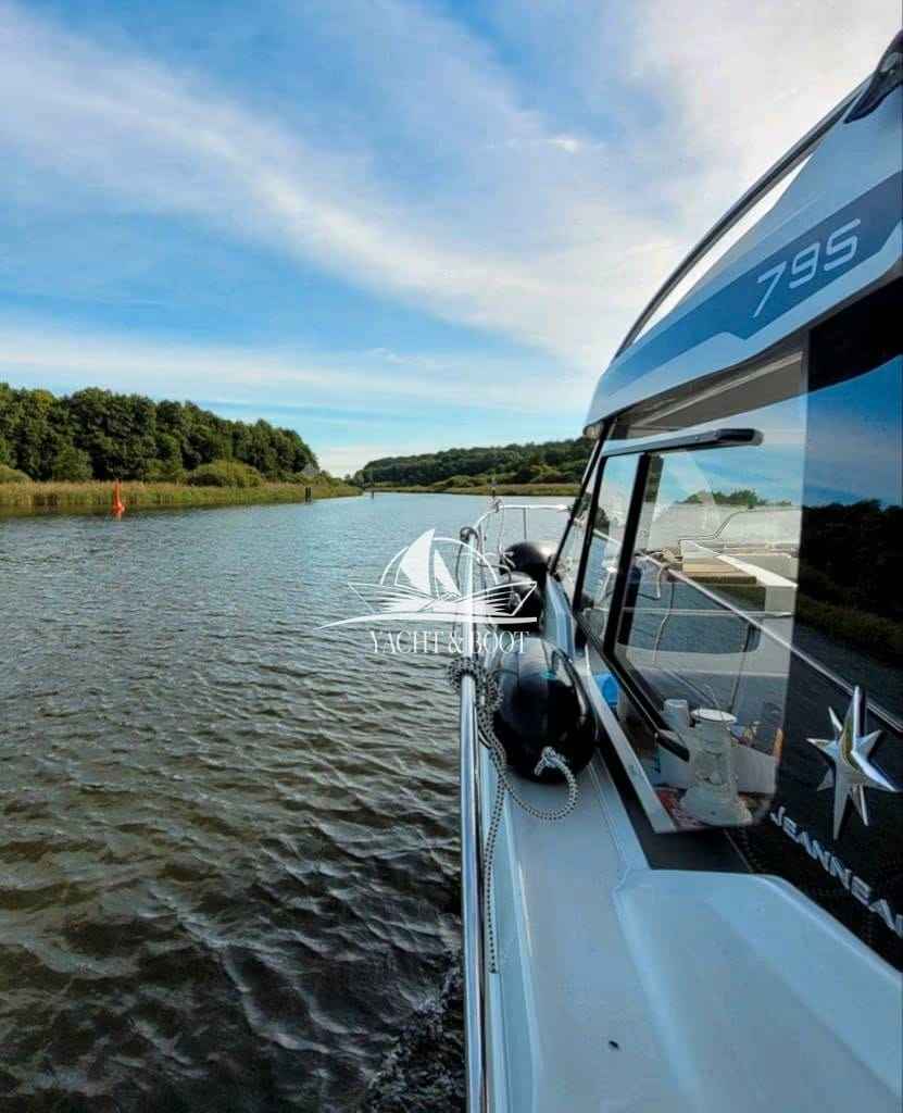 Motorboot Jeanneau Merry Fisher 795