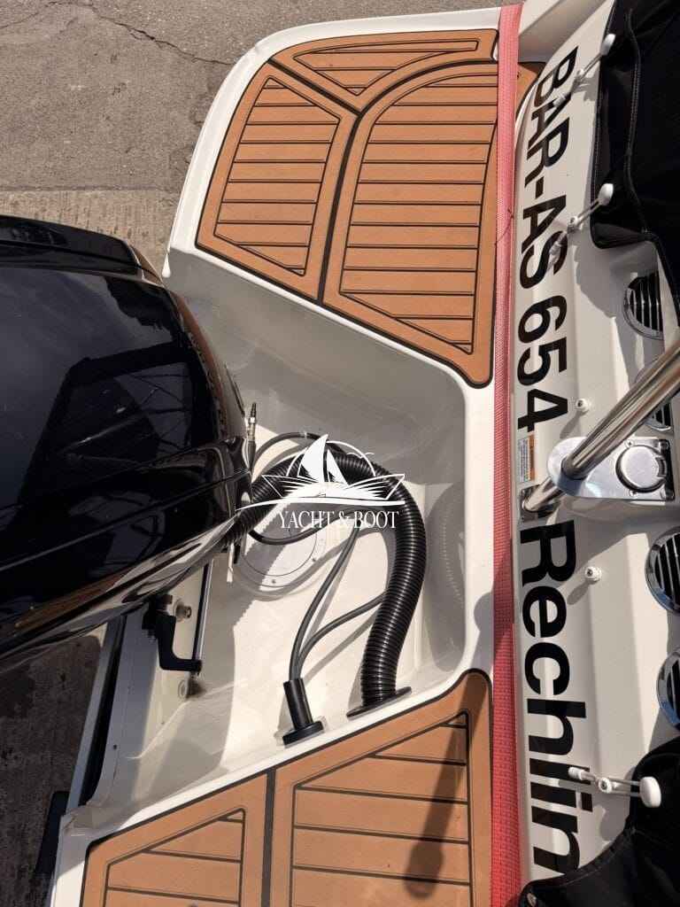 Motorboot Bayliner VR 5