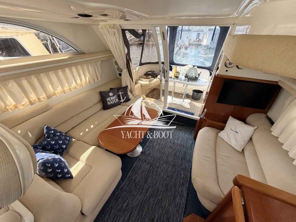Motorboot Sealine F330