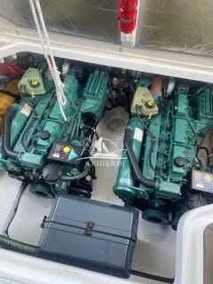 Motorboot Sealine F330