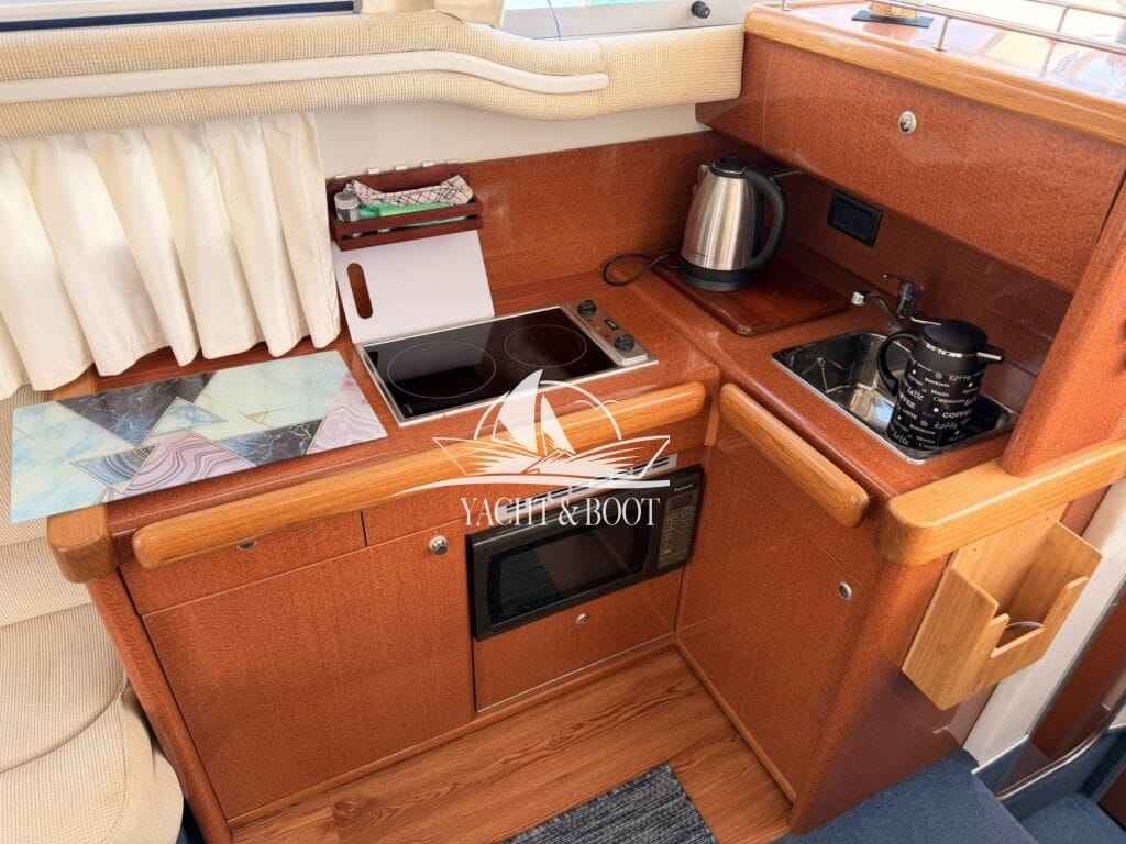 Motorboot Sealine F330
