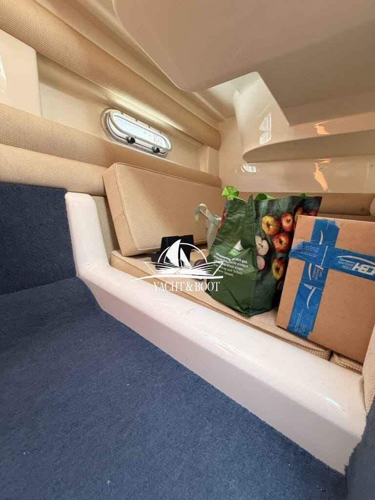 Motorboot Sealine F330