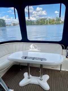 Motorboot Sealine F330