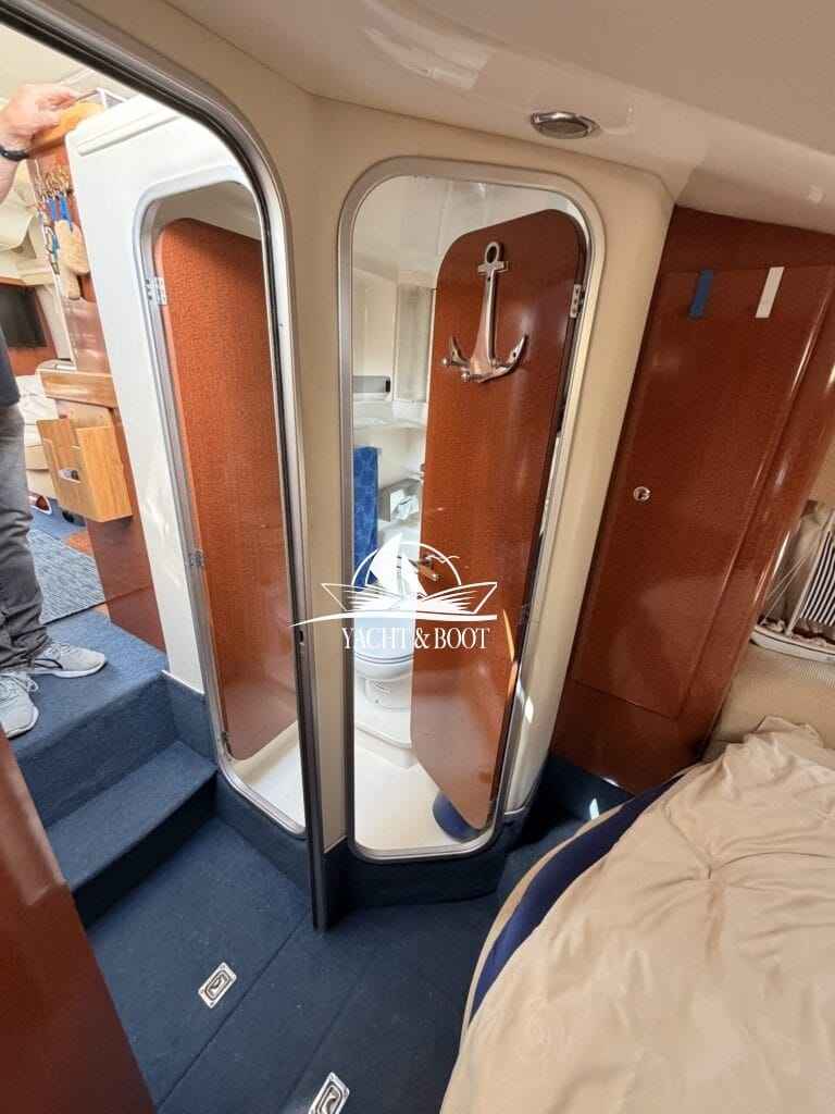 Motorboot Sealine F330