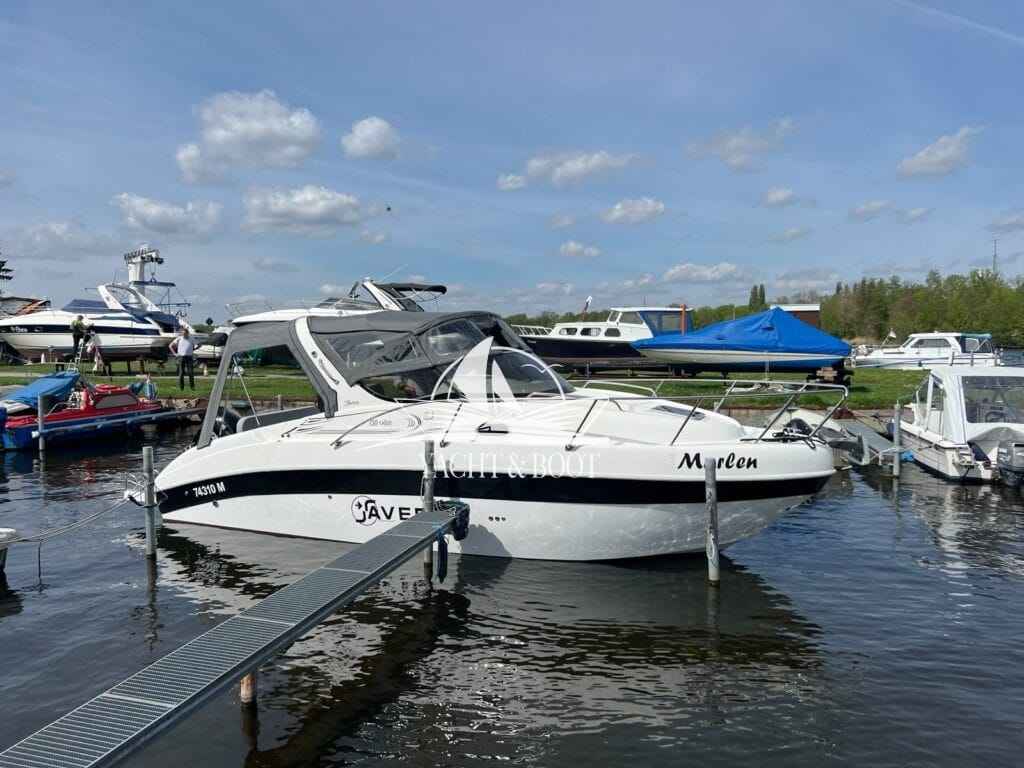 Motorboot Saver 750 Cabin