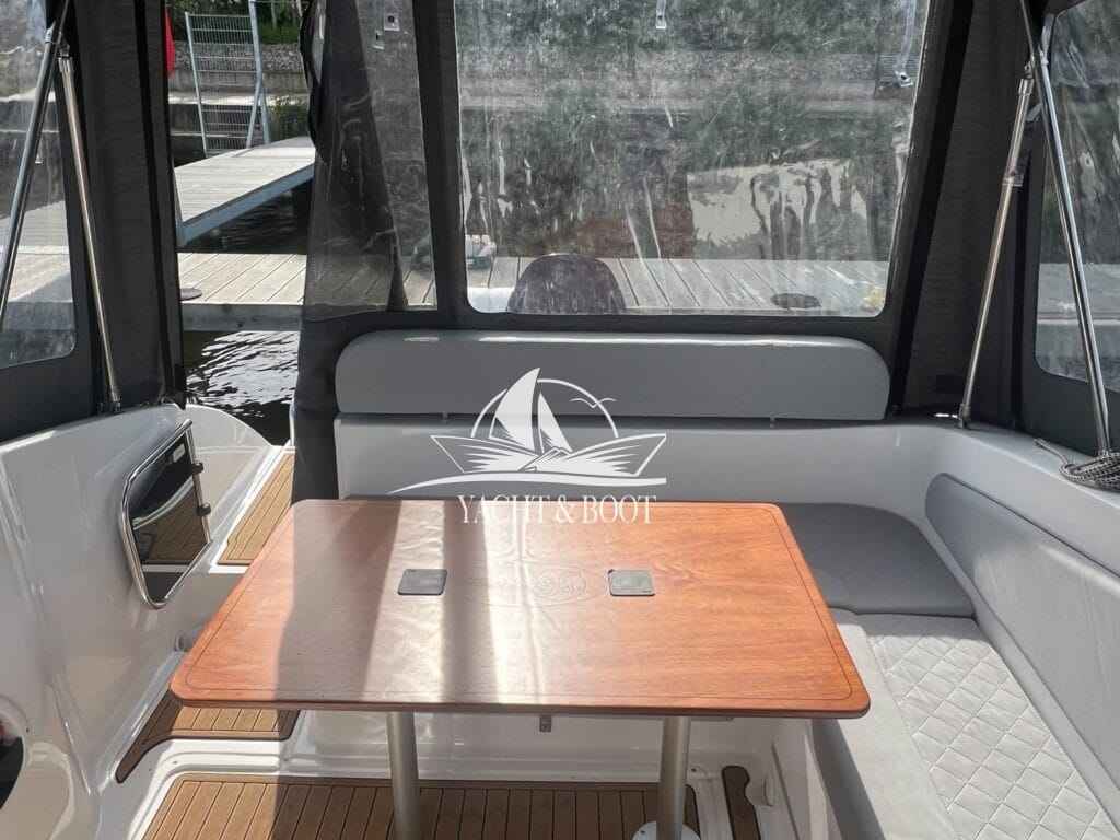 Motorboot Saver 750 Cabin